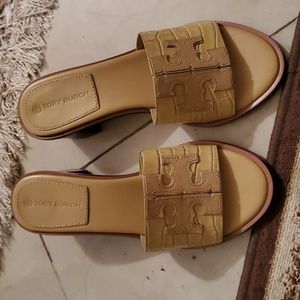 Tory Burch shoes with small heels